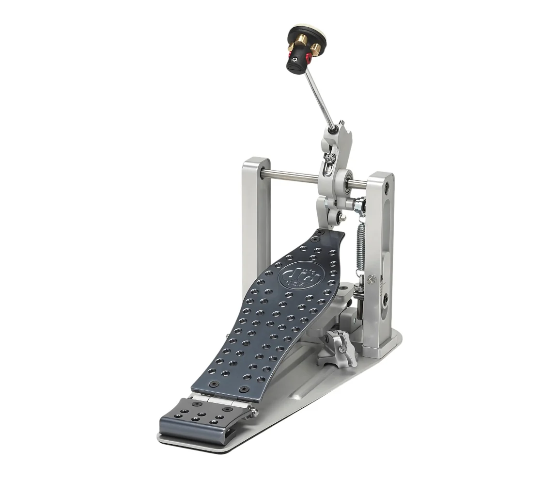 DW MFG Series Machined Direct Drive Single Pedal w/ Bag