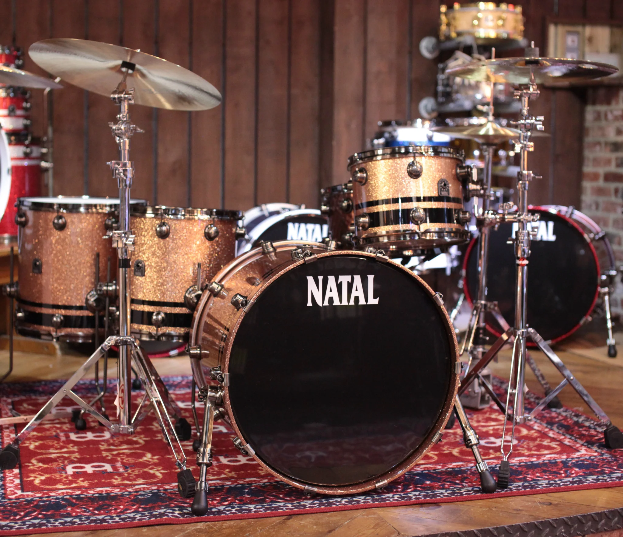 Natal 'The Originals' Split Lacquer TRC 4-Piece Shell Pack in Champagne Sparkle/Piano Black - Image 6