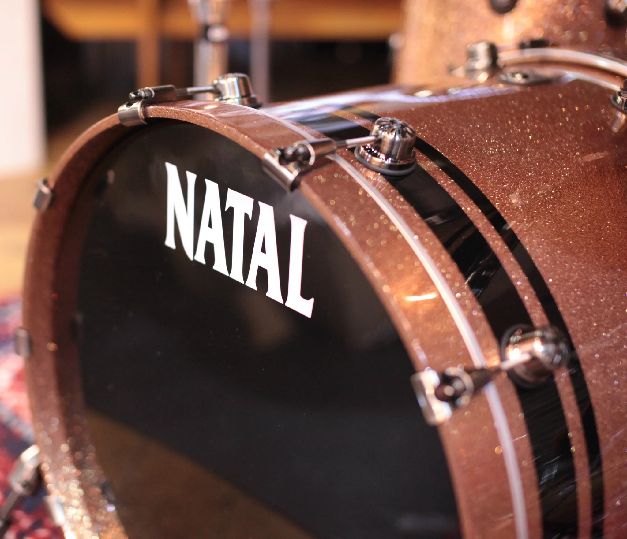 Natal 'The Originals' Split Lacquer TRC 4-Piece Shell Pack in Champagne Sparkle/Piano Black - Image 7