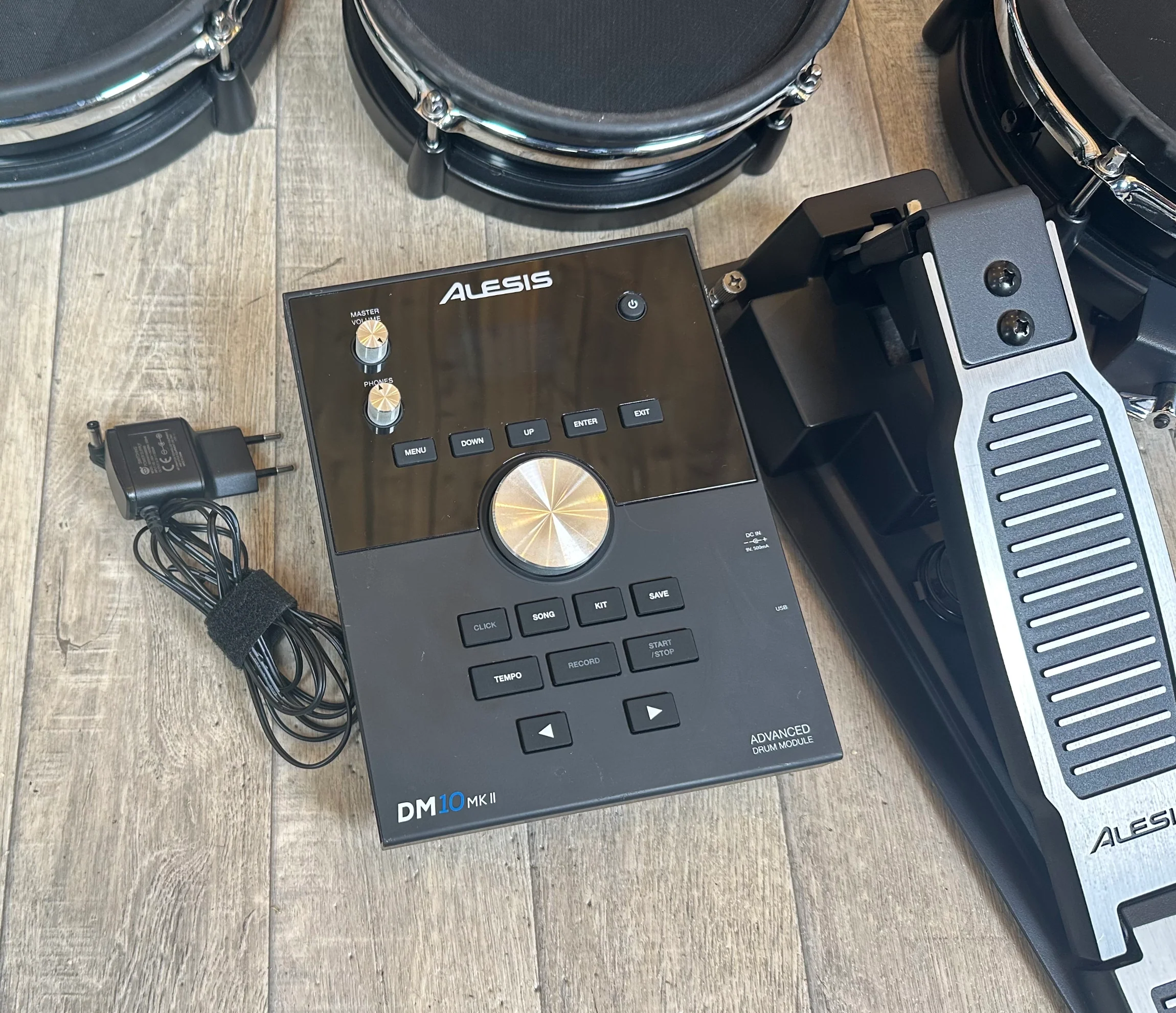 Pre Loved Alesis DM10 MKII Electronic Drum Kit - Spares & Repairs - Image 3