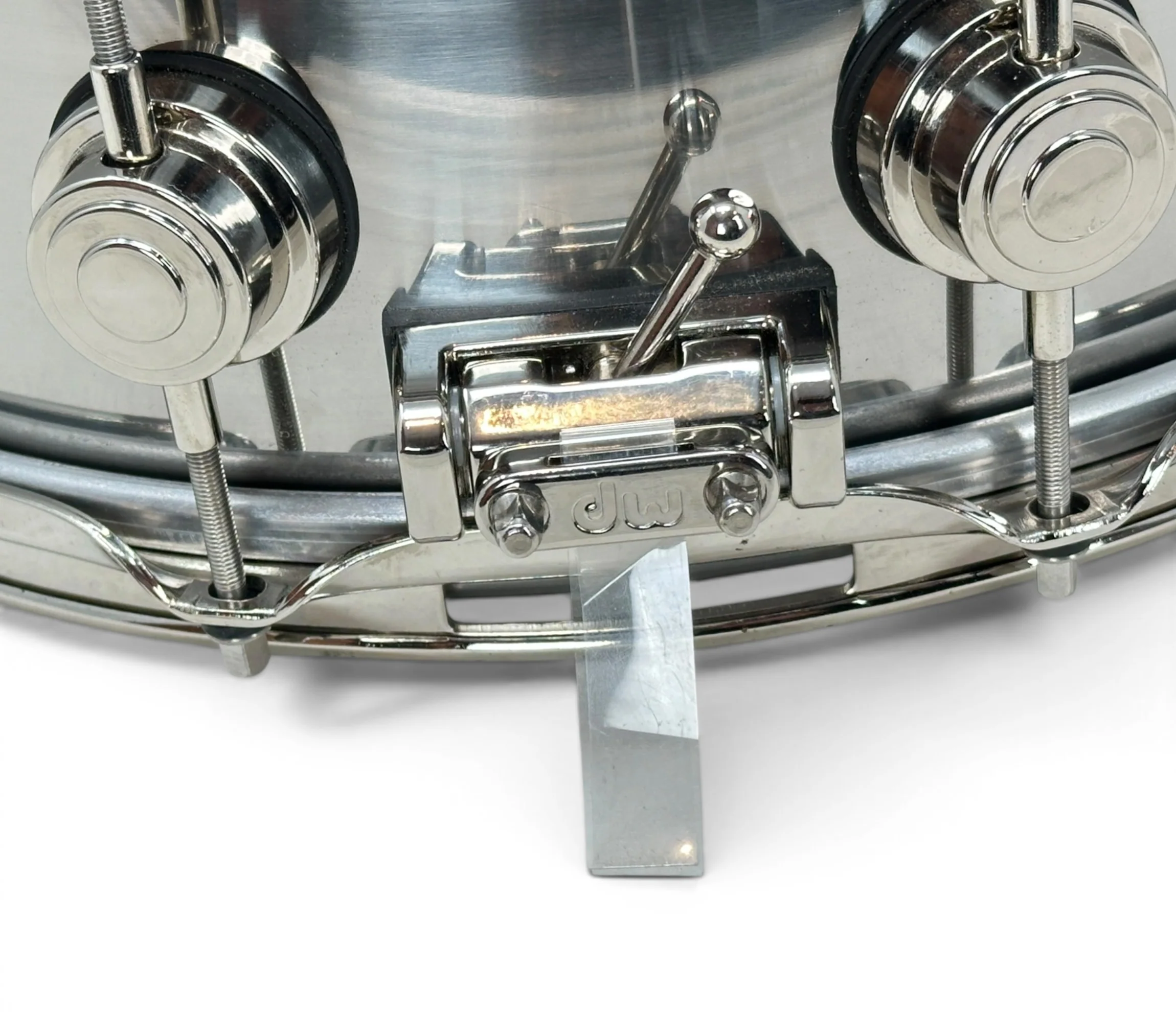 Pre Loved DW Collectors Series 14" x 5.5" Stainless Steel Snare Drum - Image 8