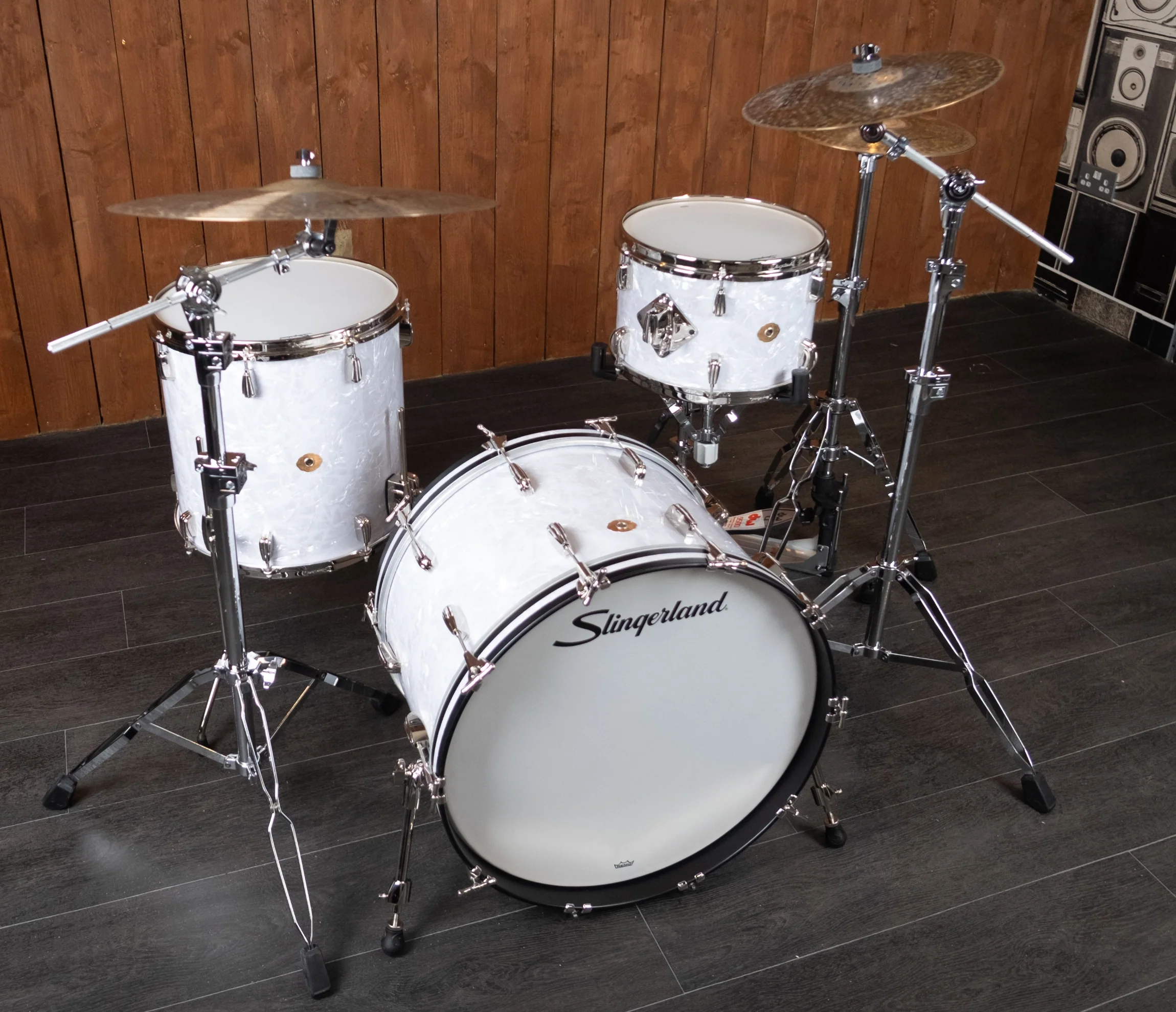 Slingerland Radio King 22" 3-Piece Shell Pack in White Marine Pearl 22/13/16 - Image 4